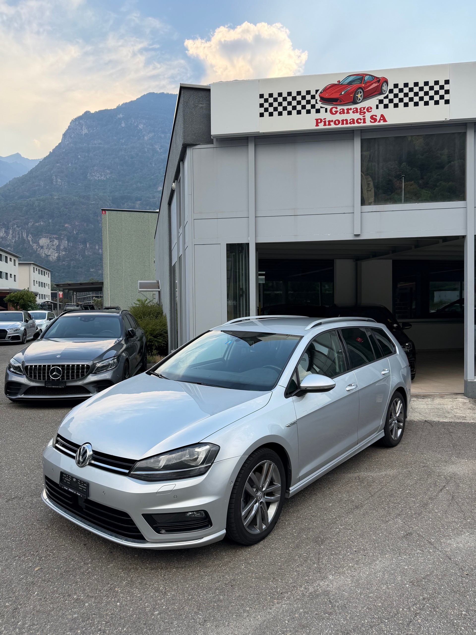 VW Golf Variant 1.4 TSI Highline DSG-image-0