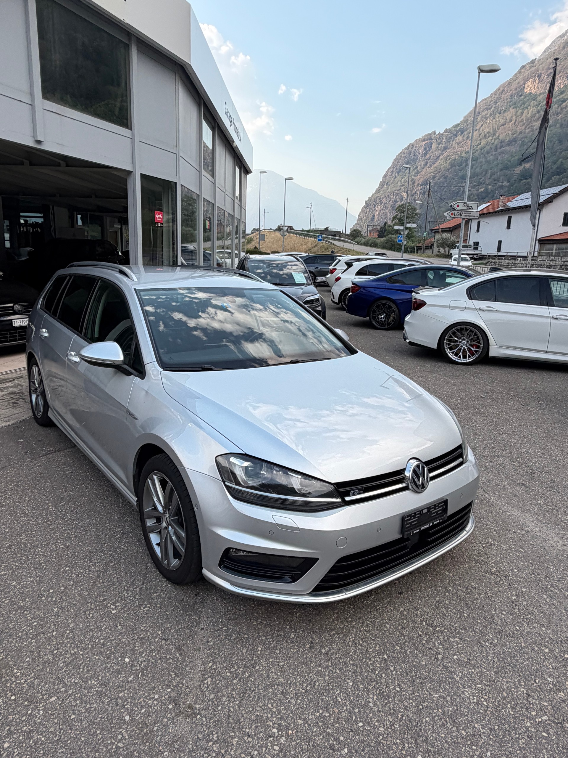 VW Golf Variant 1.4 TSI Highline DSG-image-6