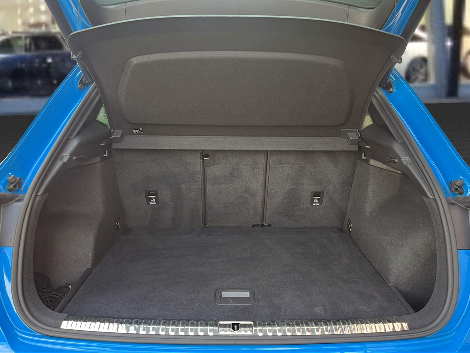 AUDI RS Q3 2.5 TFSI quattro S tronic Turboblau-image-5