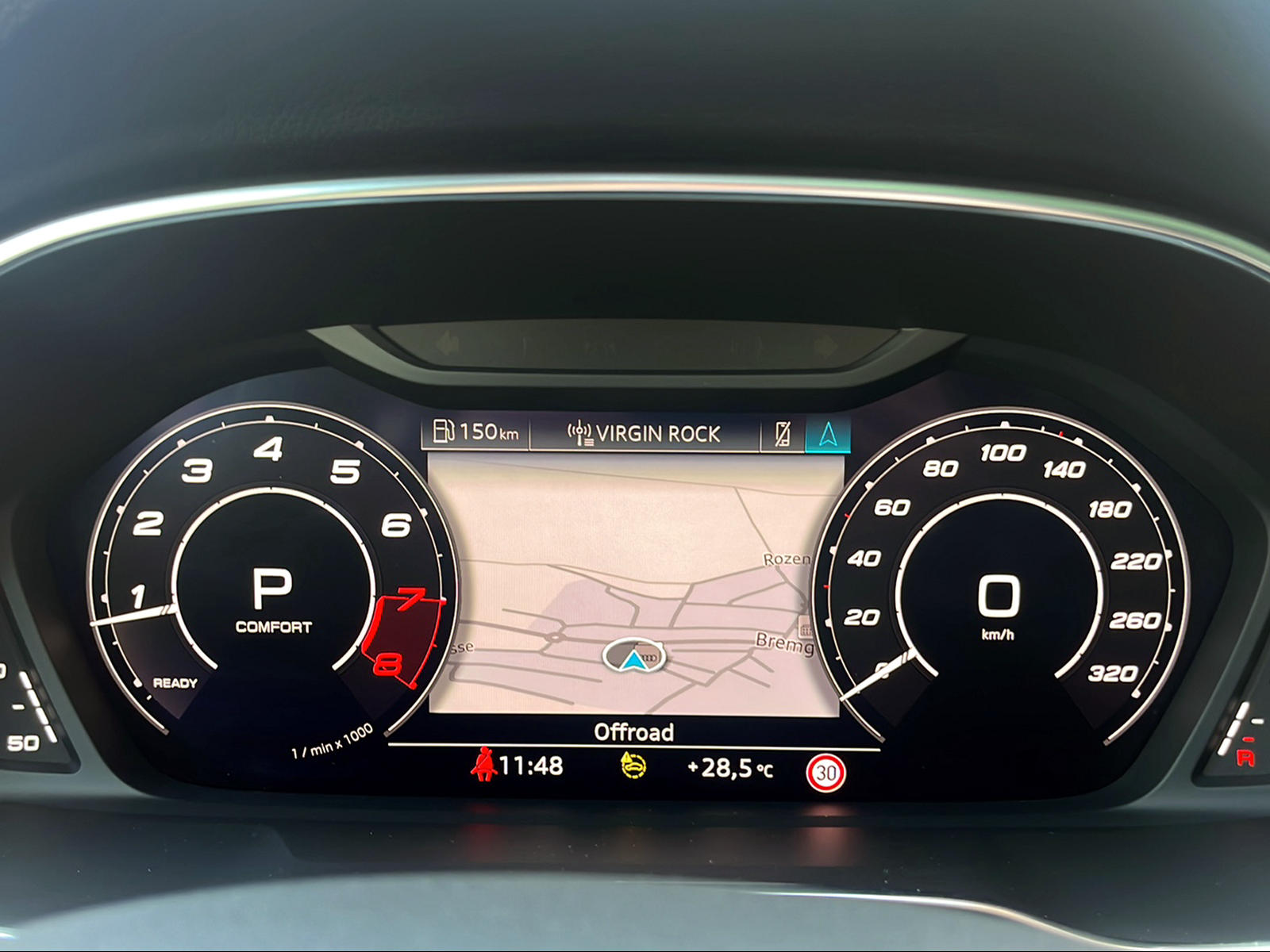 AUDI RS Q3 2.5 TFSI quattro S tronic Turboblau-image-10