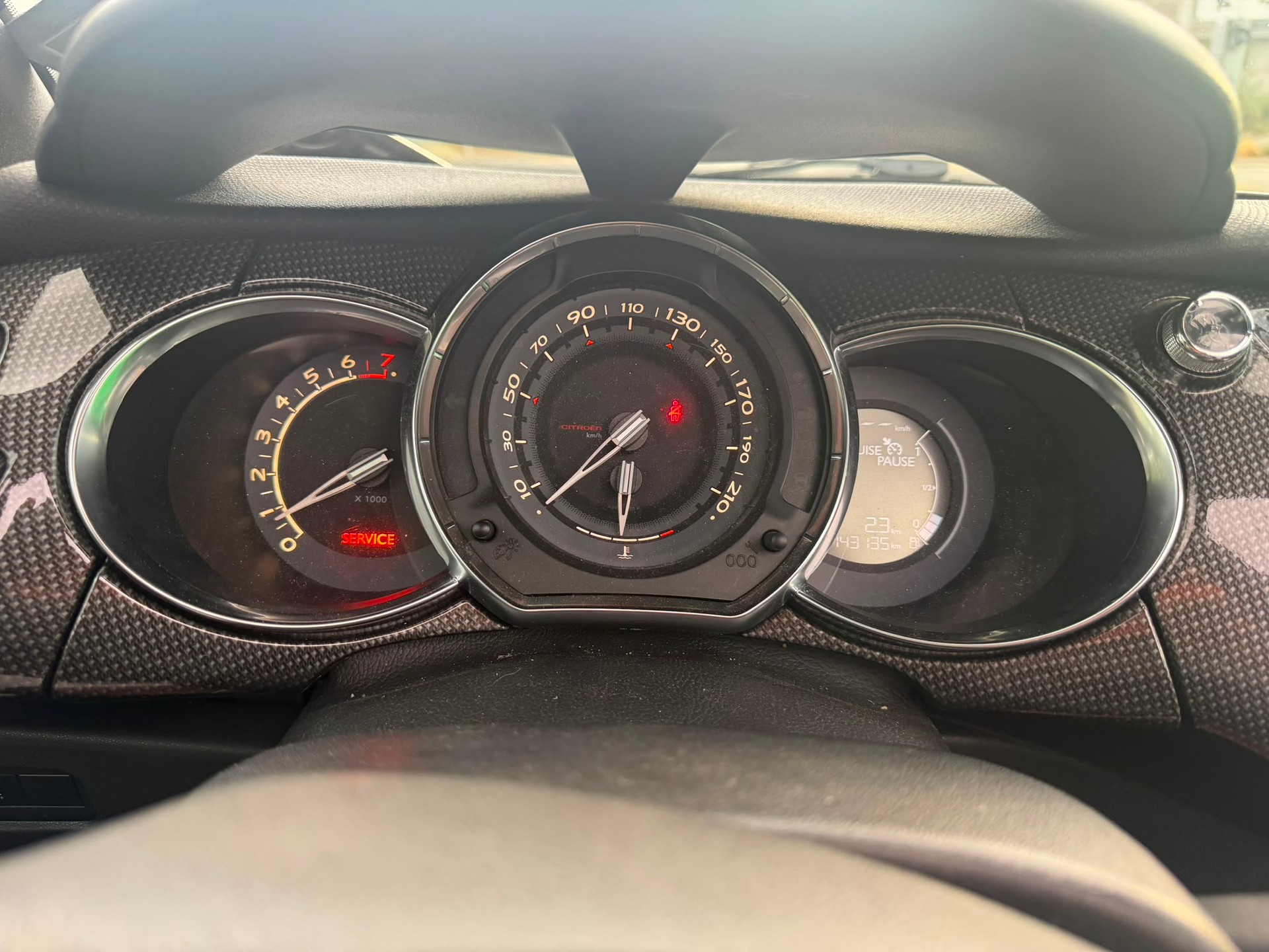 DS AUTOMOBILES DS3 Cabrio 1.6 THP Sport Chic-image-6