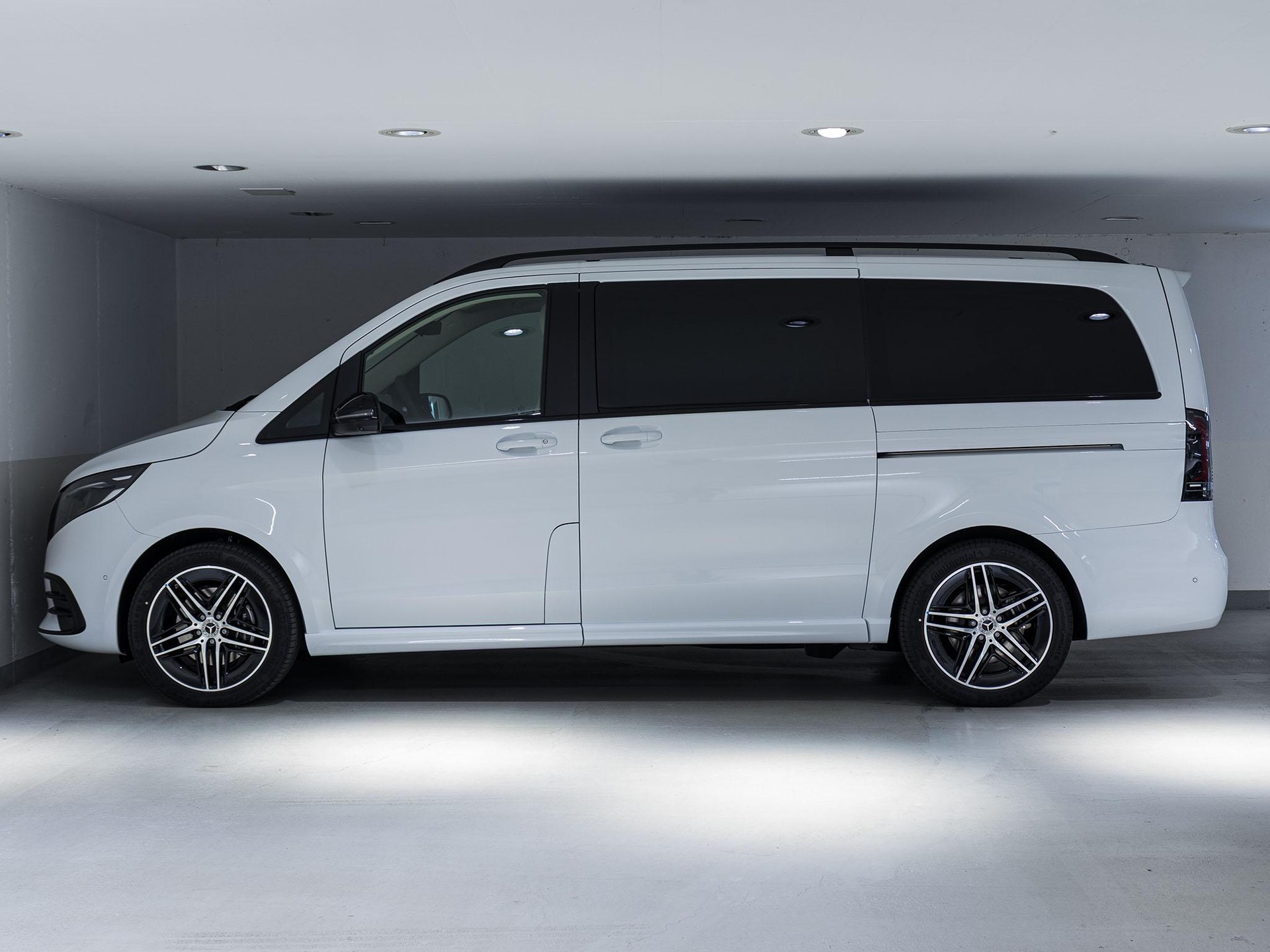 MERCEDES-BENZ V 300 d 4MATIC EXCLUSIVE L-image-4