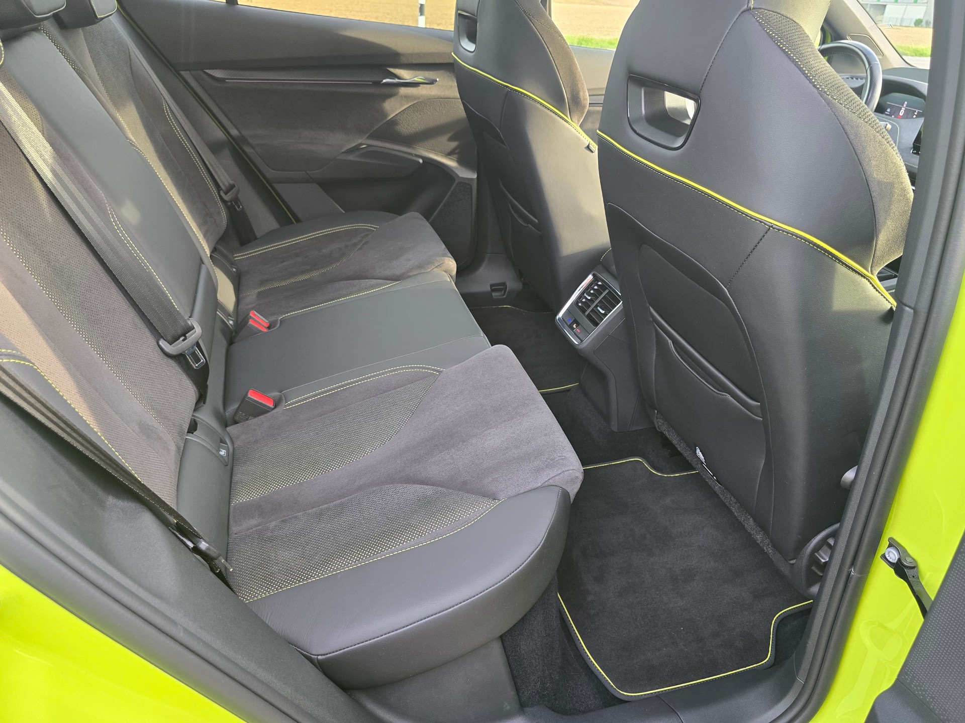 SKODA Enyaq Coupé RS iV 80 4x4-image-5