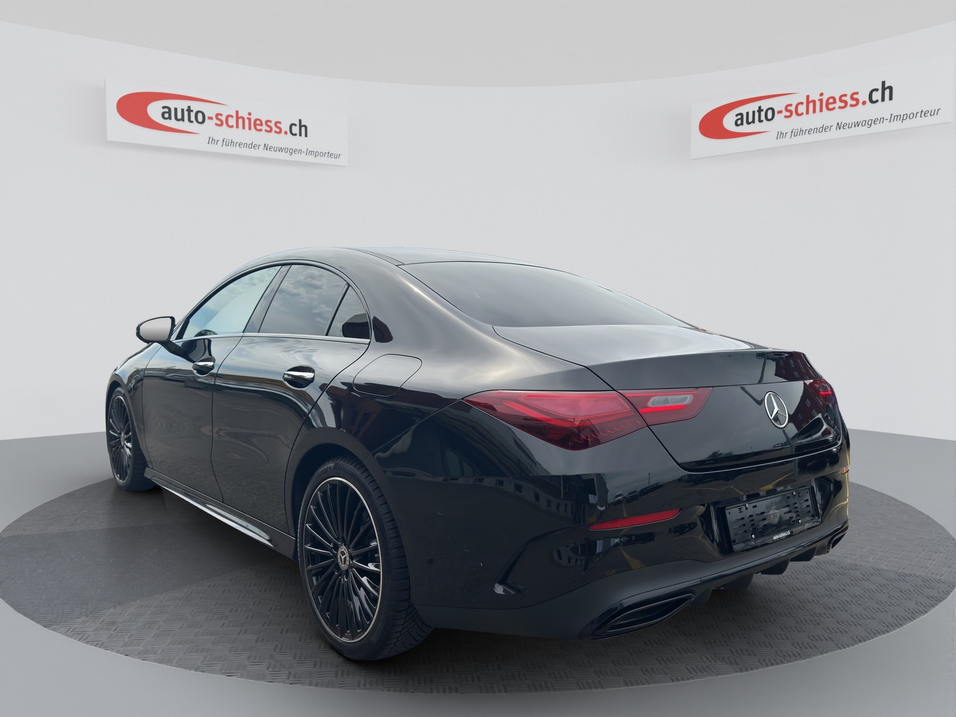 MERCEDES-BENZ CLA 200 d 7G-DCT AMG Edition-image-2