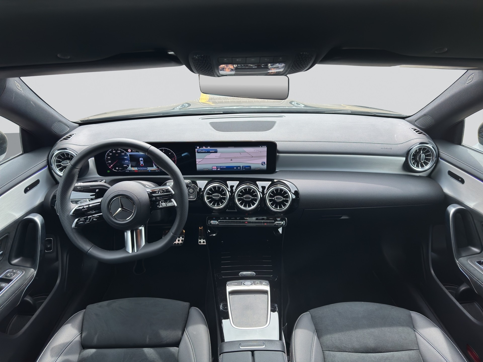 MERCEDES-BENZ CLA 200 d 7G-DCT AMG Edition-image-13
