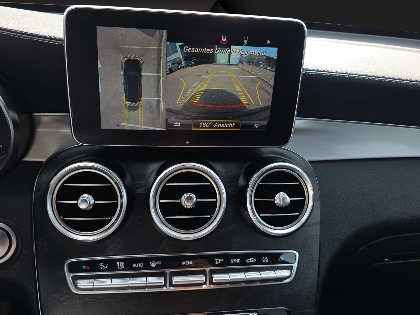 MERCEDES-BENZ GLC Coupé 250 AMG Line 4Matic 9G-Tronic-image-10