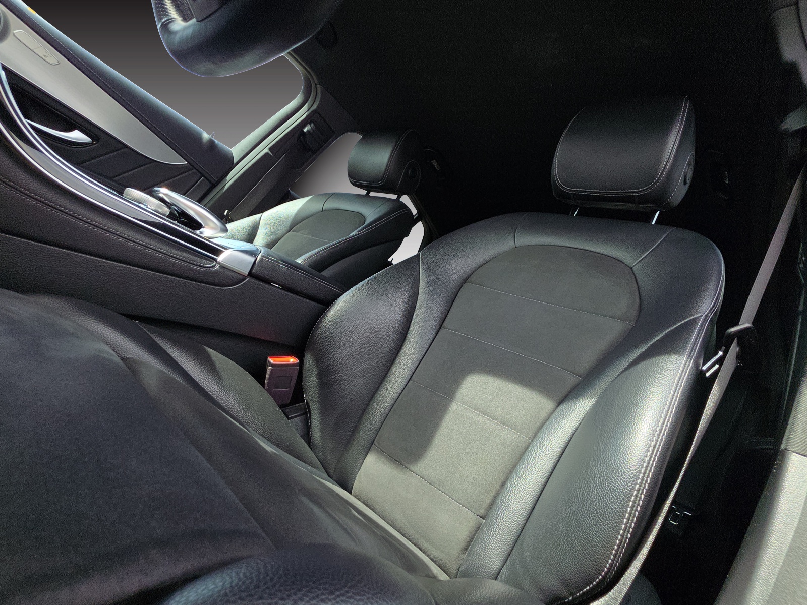 MERCEDES-BENZ GLC Coupé 250 AMG Line 4Matic 9G-Tronic-image-13