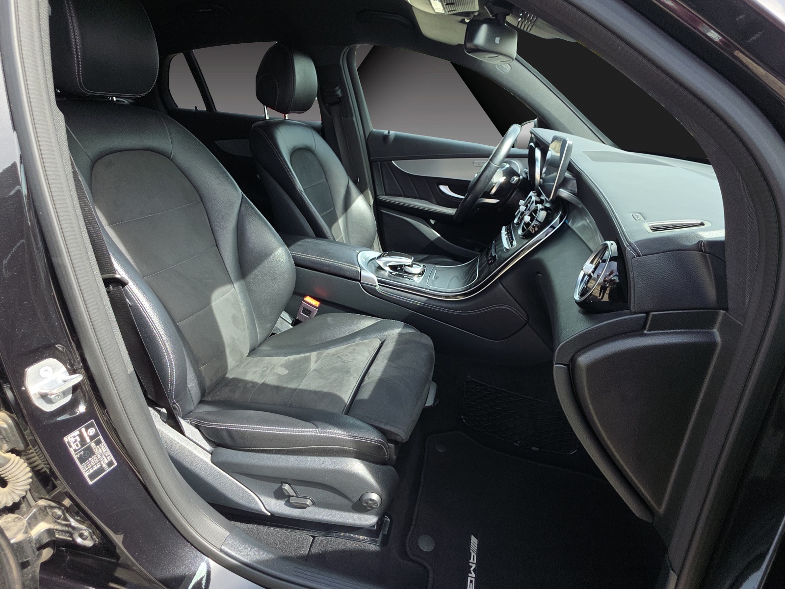 MERCEDES-BENZ GLC Coupé 250 AMG Line 4Matic 9G-Tronic-image-16