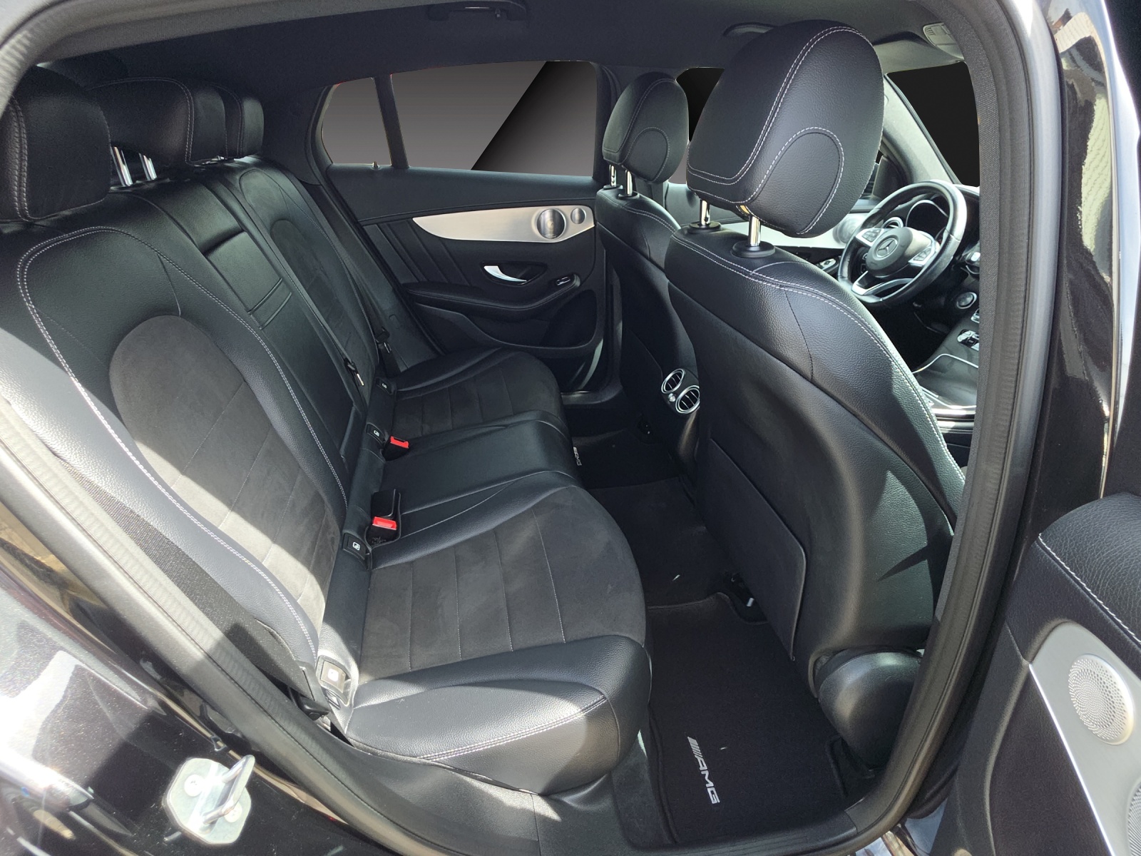 MERCEDES-BENZ GLC Coupé 250 AMG Line 4Matic 9G-Tronic-image-17
