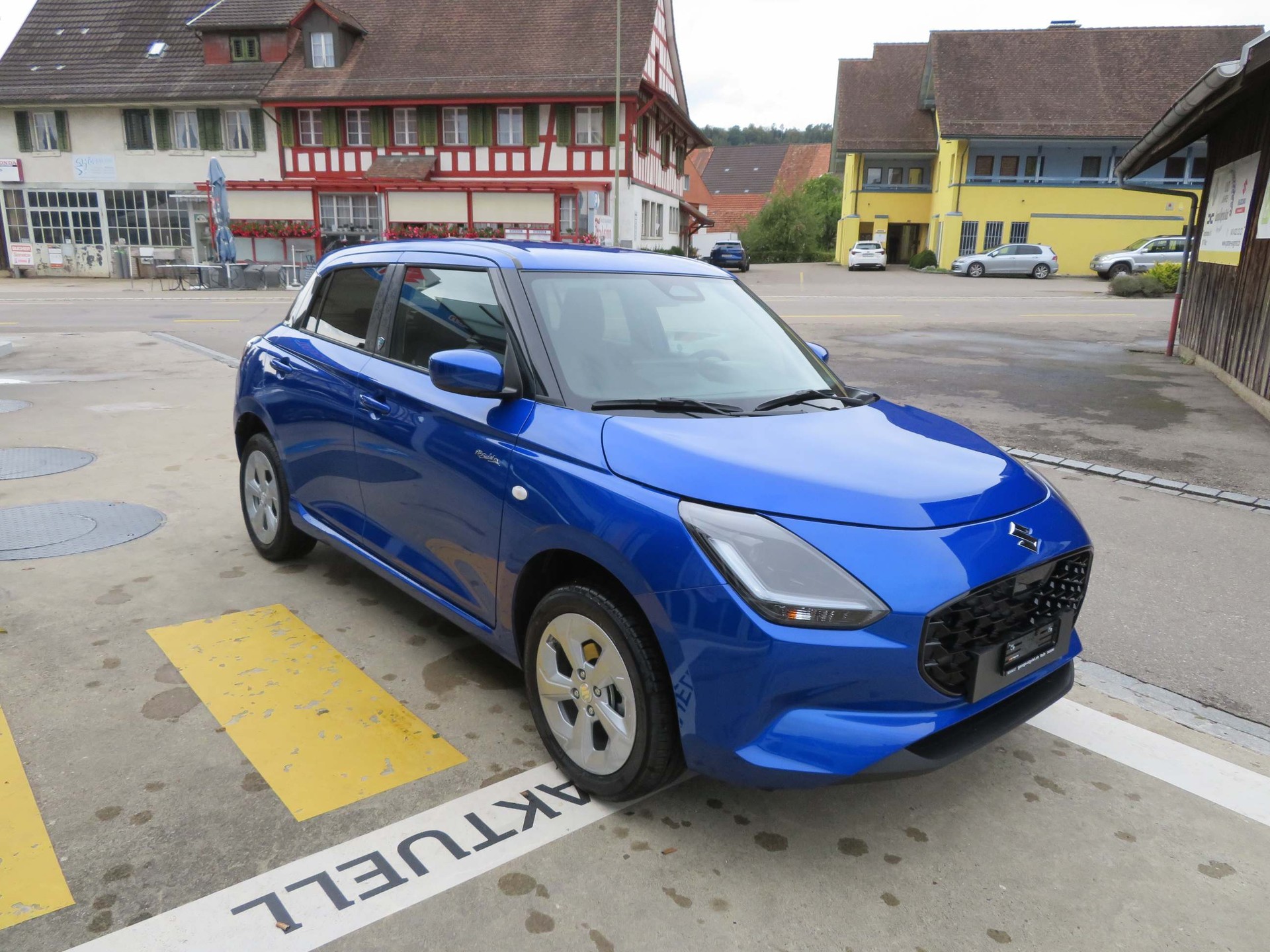 SUZUKI Swift 1.2 Piz Sulai Hybrid 4x4-image-3