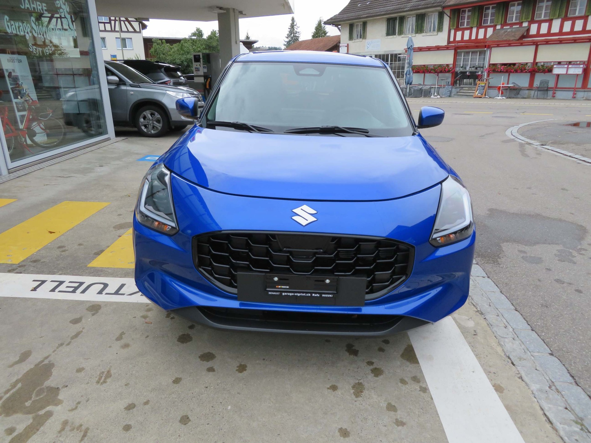 SUZUKI Swift 1.2 Piz Sulai Hybrid 4x4-image-2
