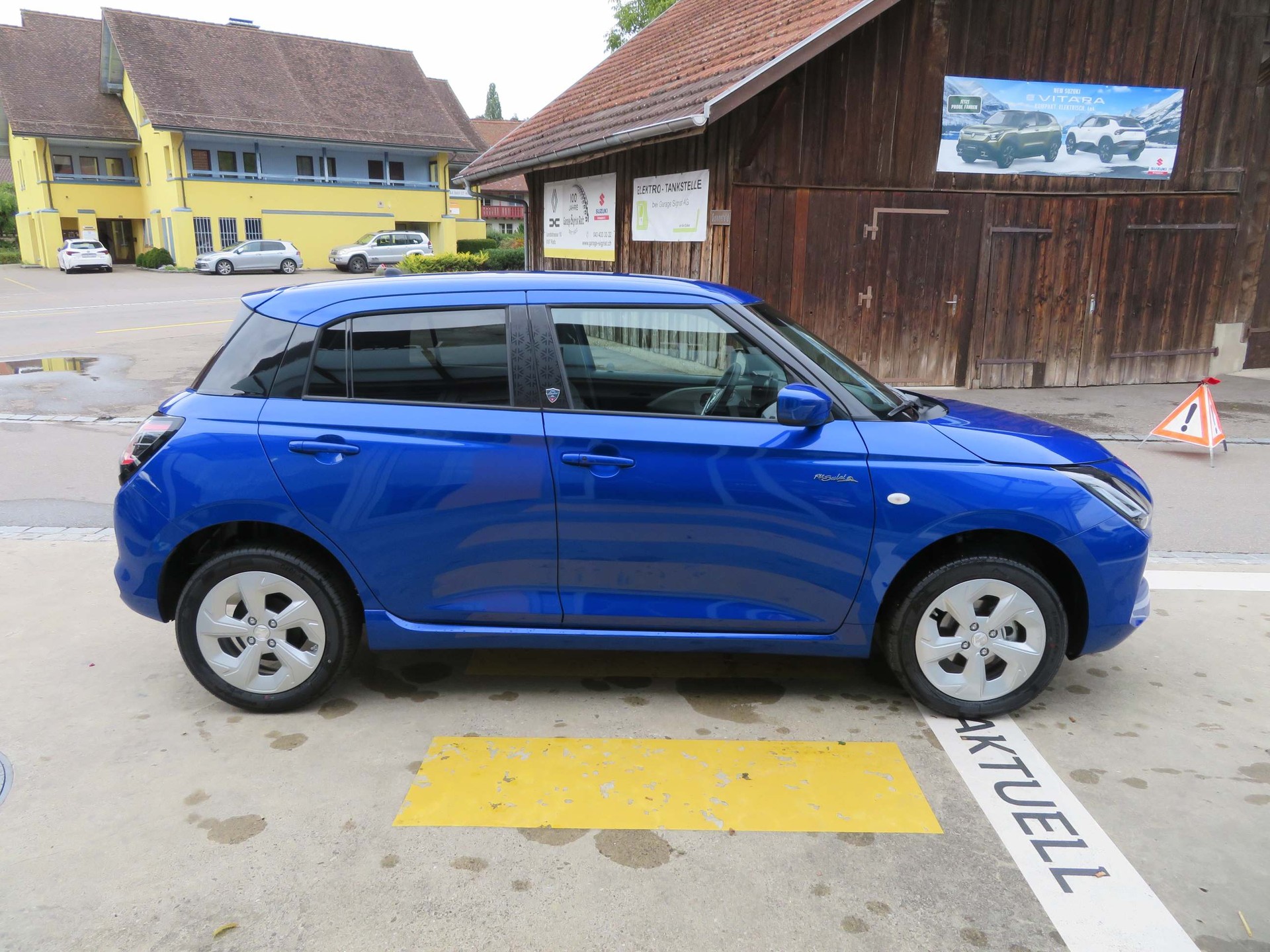 SUZUKI Swift 1.2 Piz Sulai Hybrid 4x4-image-4