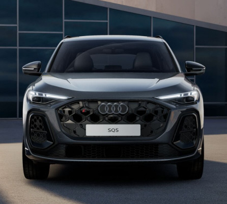 AUDI SQ5 TFSI quattro S-tronic-image-1