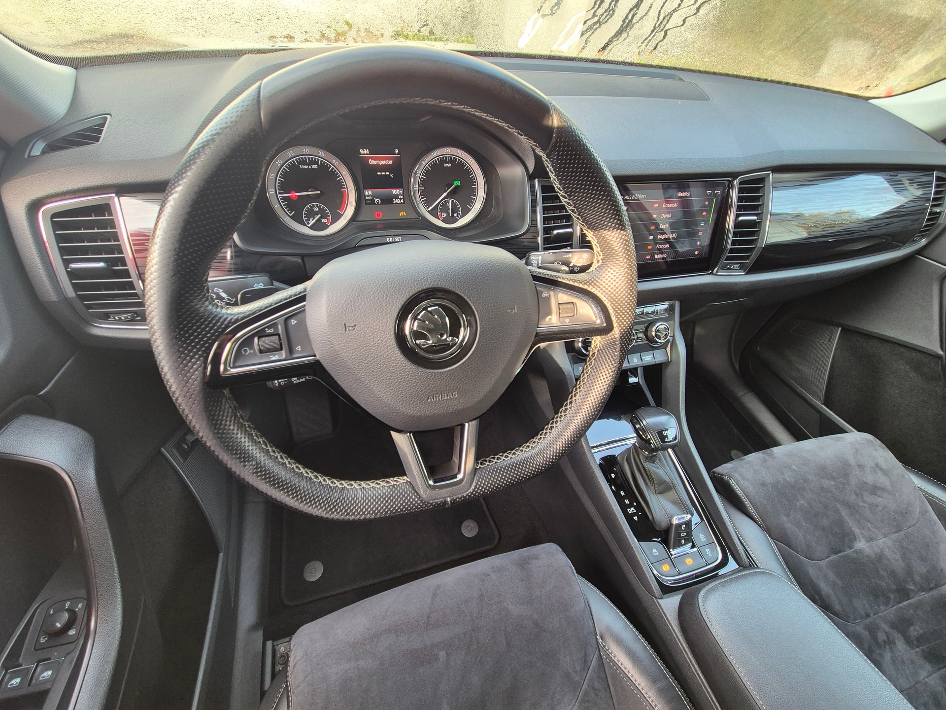 SKODA 2.0 TDI Style DSG-image-4