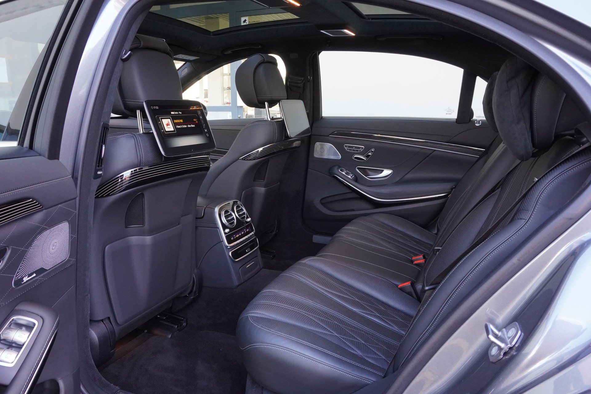 MERCEDES-BENZ S 63 AMG L 4Matic+ 9G-Tronic-image-13