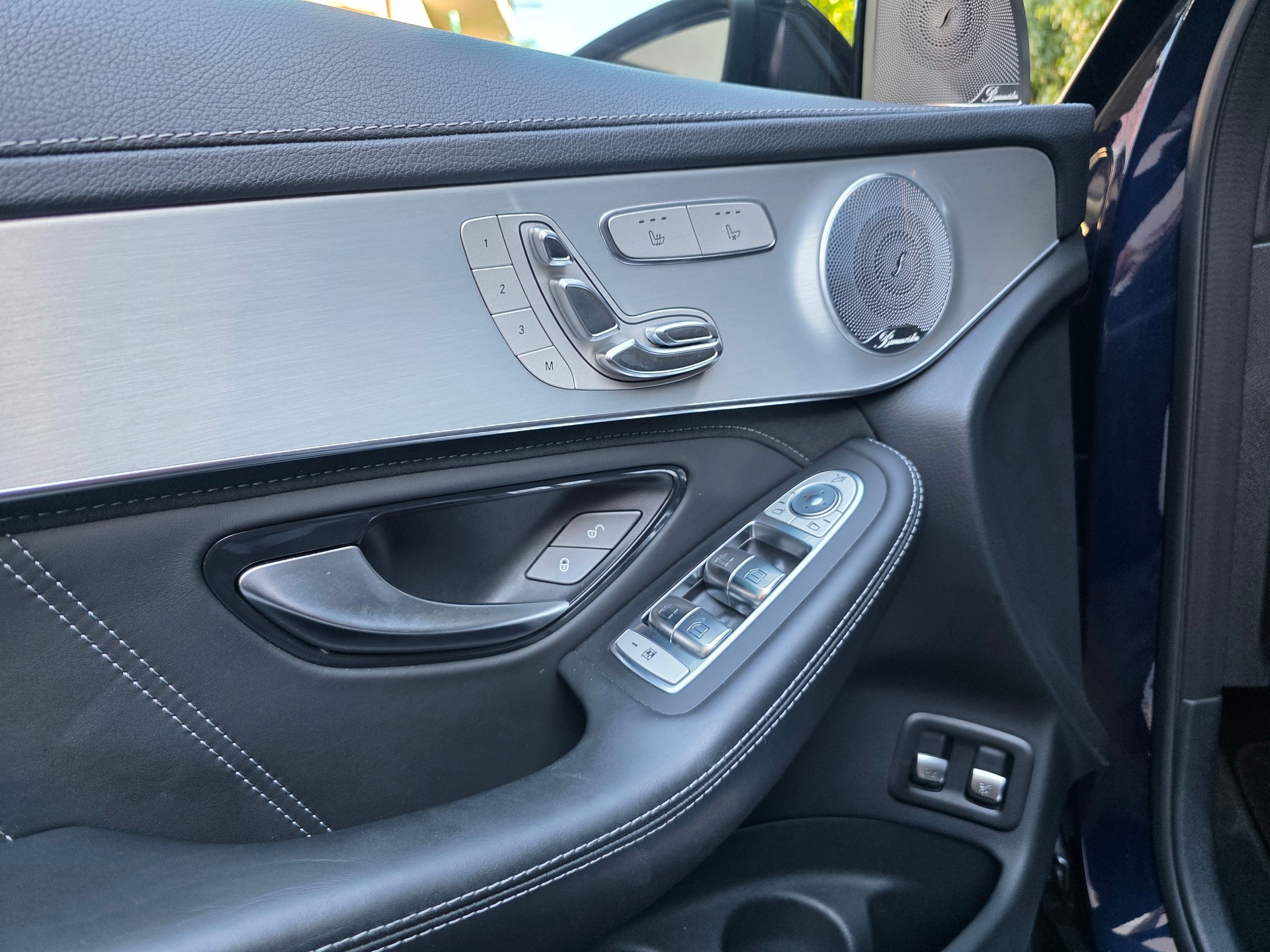 MERCEDES-BENZ GLC Coupé 63 S AMG 4Matic+ 9G-Tronic-image-13