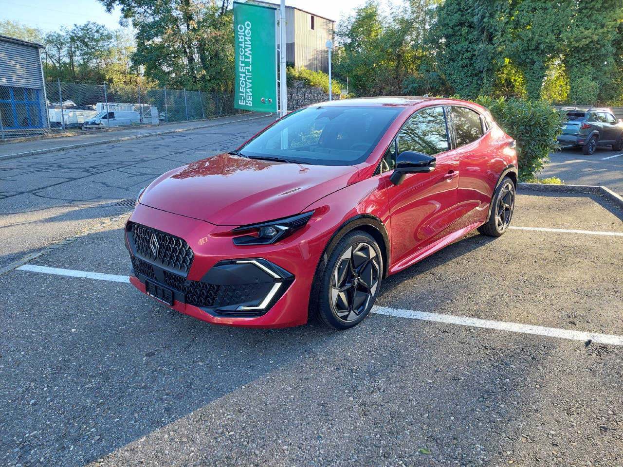 RENAULT Clio 1.8 E-Tech techno-image-2