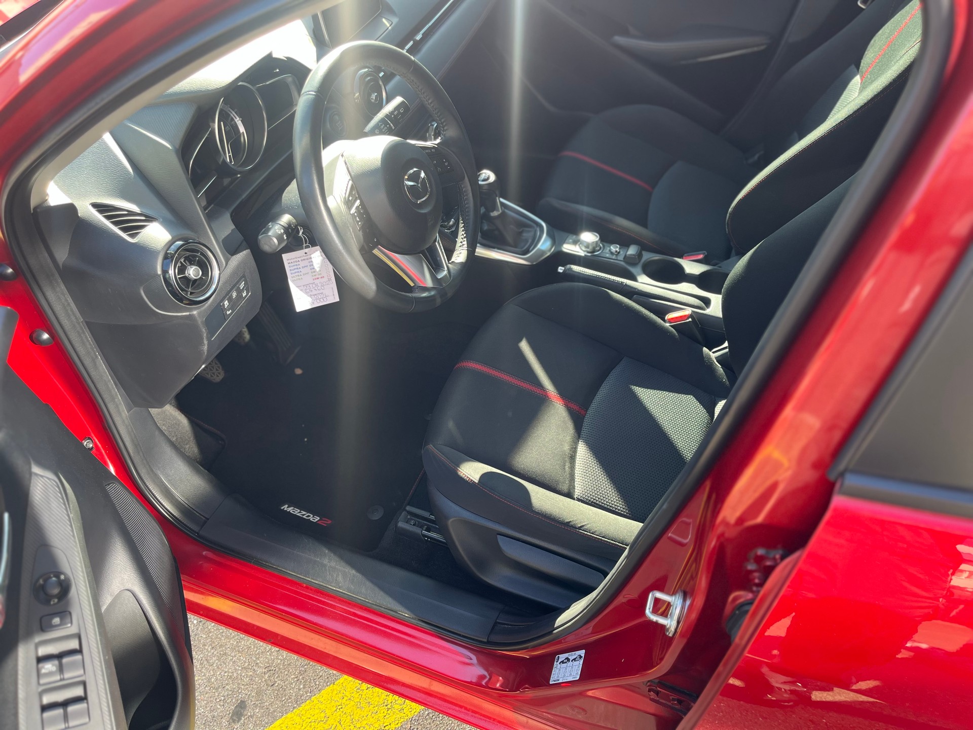 MAZDA 2 1.5i 16V Skyactiv-G Revolution-image-3