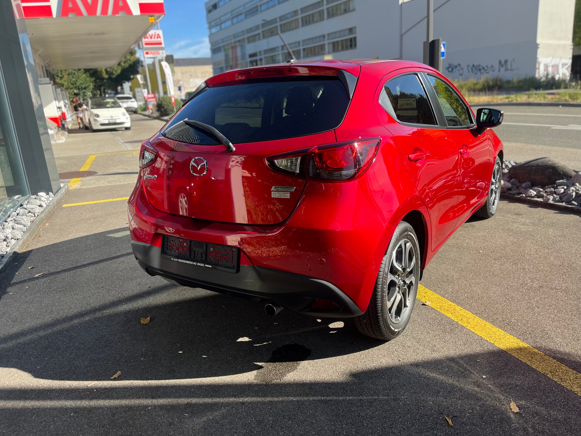 MAZDA 2 1.5i 16V Skyactiv-G Revolution-image-2
