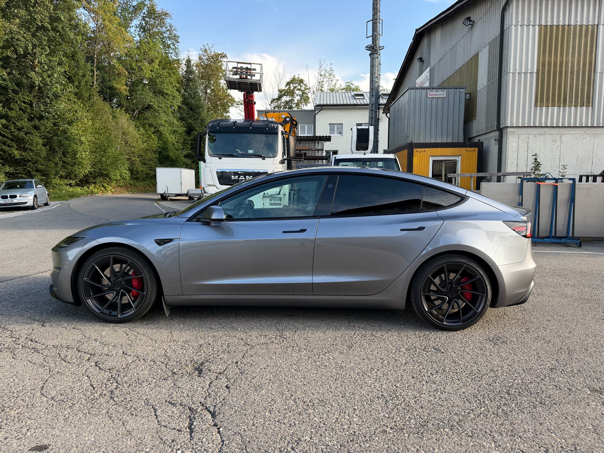 TESLA Dual Motor Performance AWD-image-0