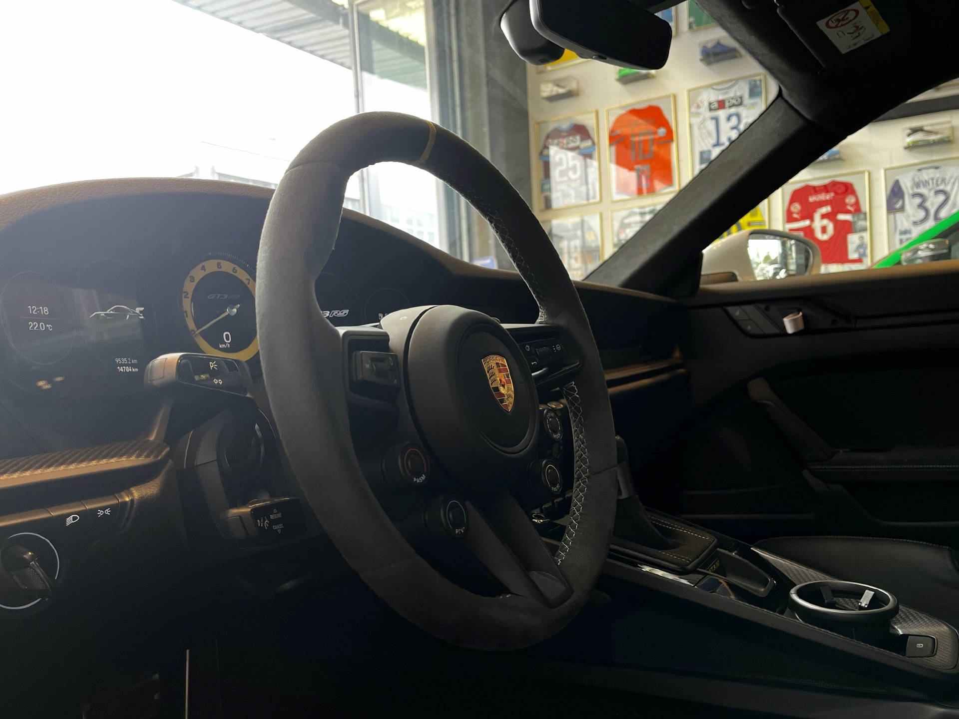 PORSCHE 911 Coupé 4.0 GT3 RS PDK-image-12