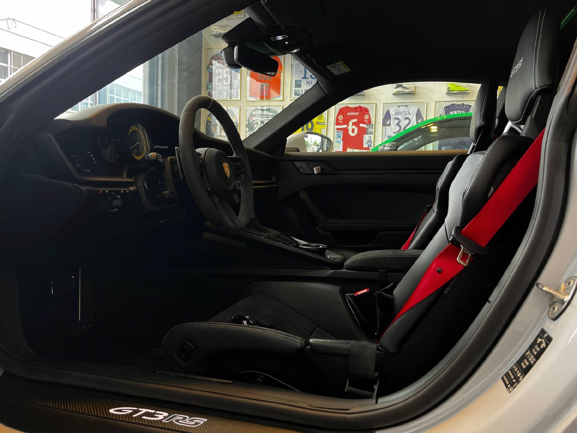 PORSCHE 911 Coupé 4.0 GT3 RS PDK-image-11
