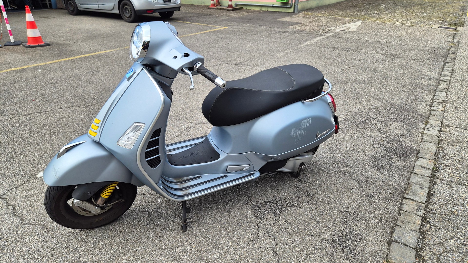 PIAGGIO Vespa GTS 300 Super Sport ABS-image-7
