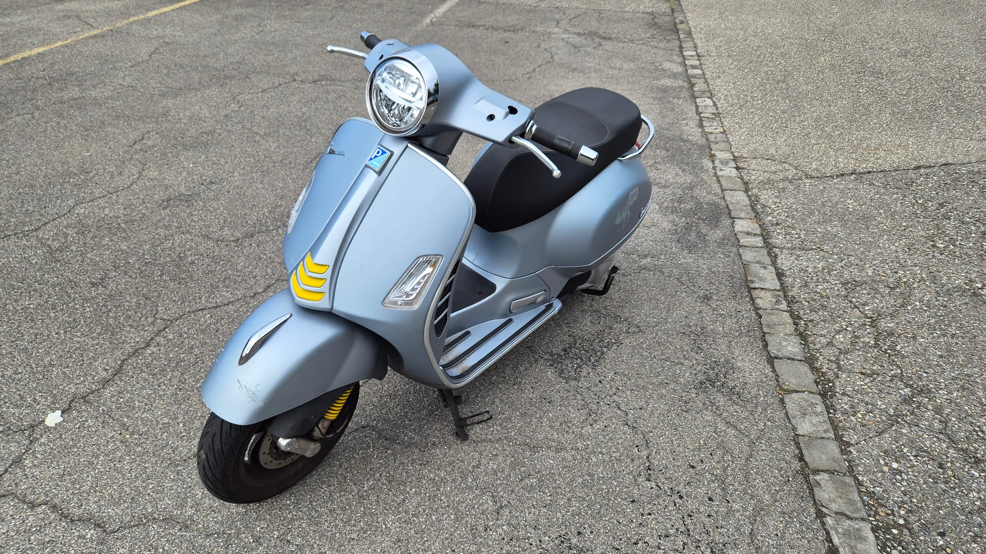 PIAGGIO Vespa GTS 300 Super Sport ABS-image-6