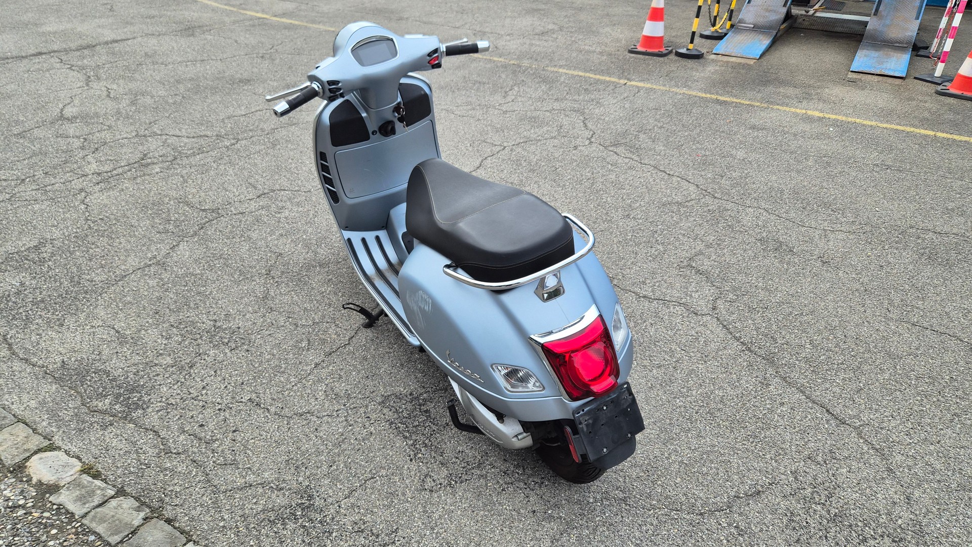 PIAGGIO Vespa GTS 300 Super Sport ABS-image-4