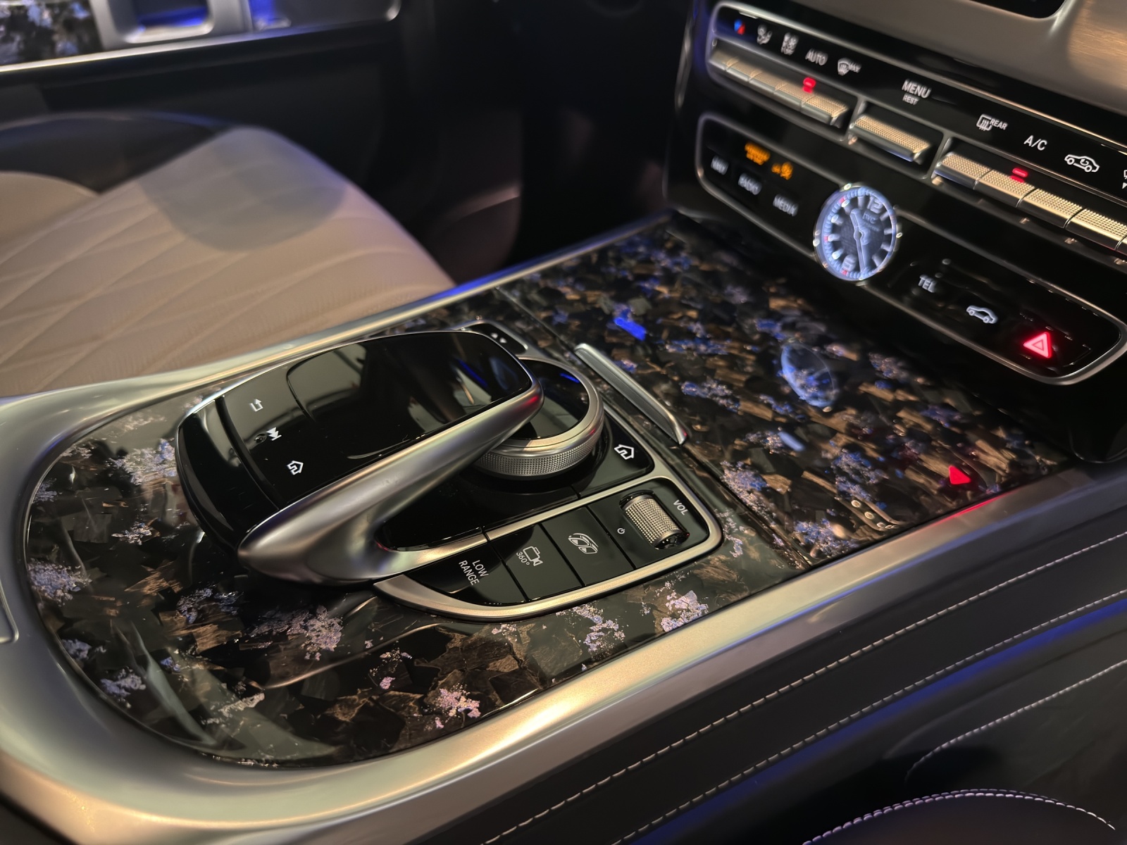 MERCEDES-BENZ G 63 AMG Speedshift Plus G-Tronic-image-17