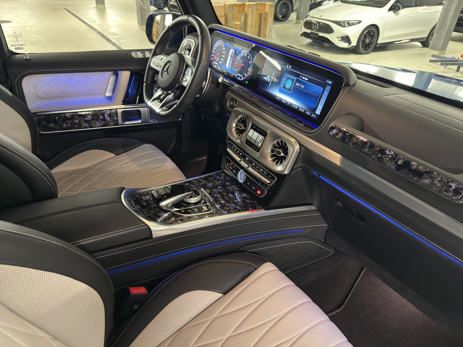 MERCEDES-BENZ G 63 AMG Speedshift Plus G-Tronic-image-19