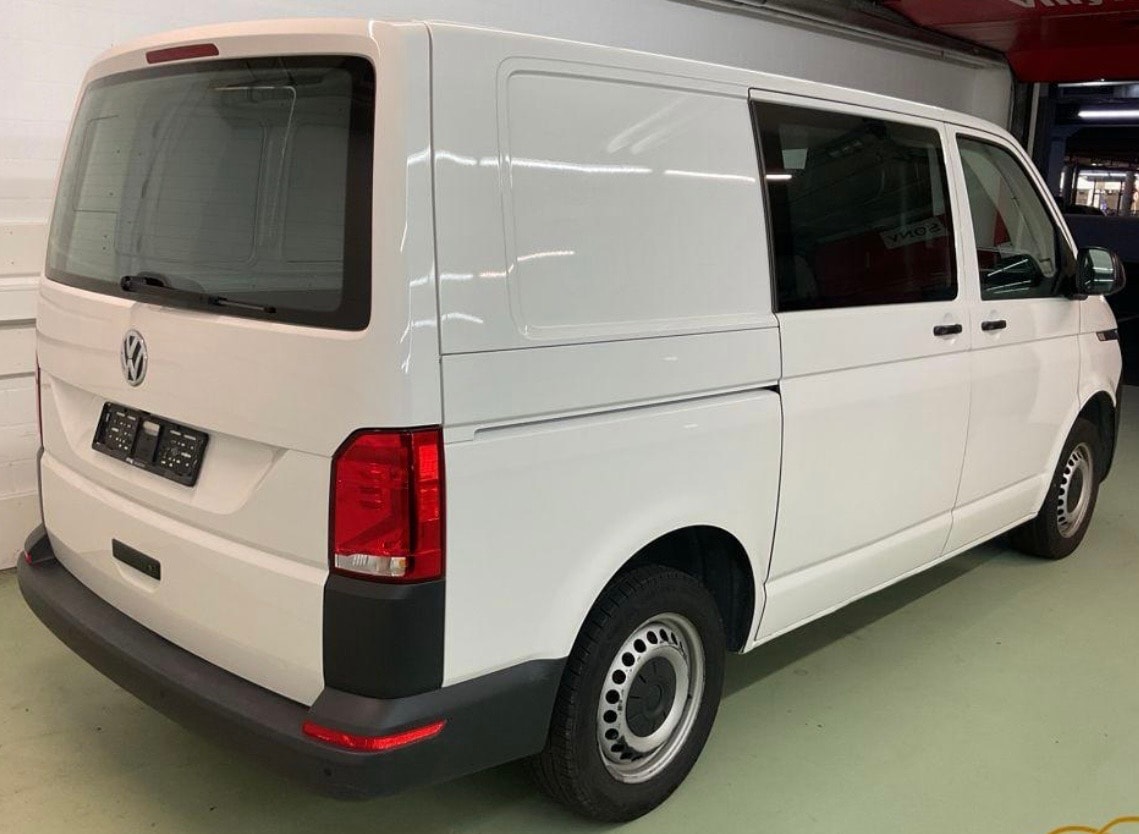 VW T6.1 2.0 TDI 4Motion DSG-image-1