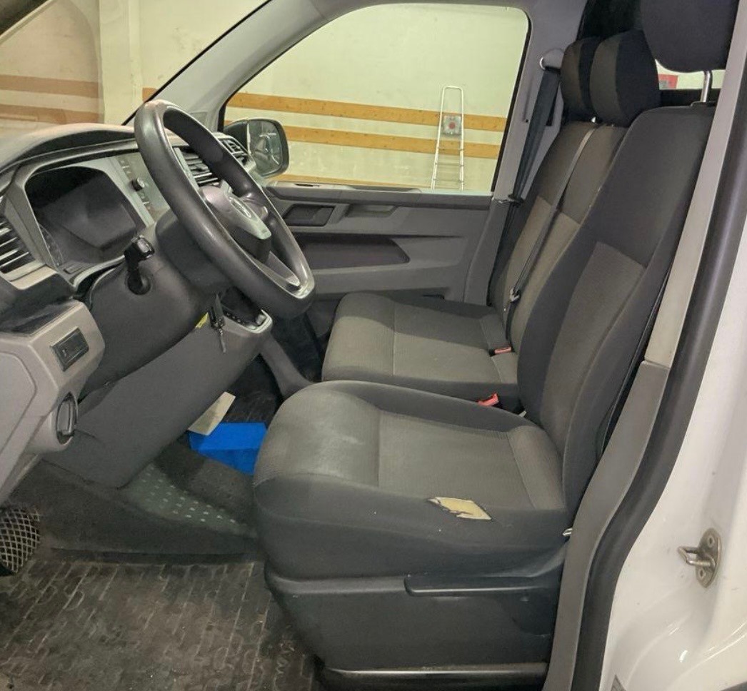 VW T6.1 2.0 TDI 4Motion DSG-image-9