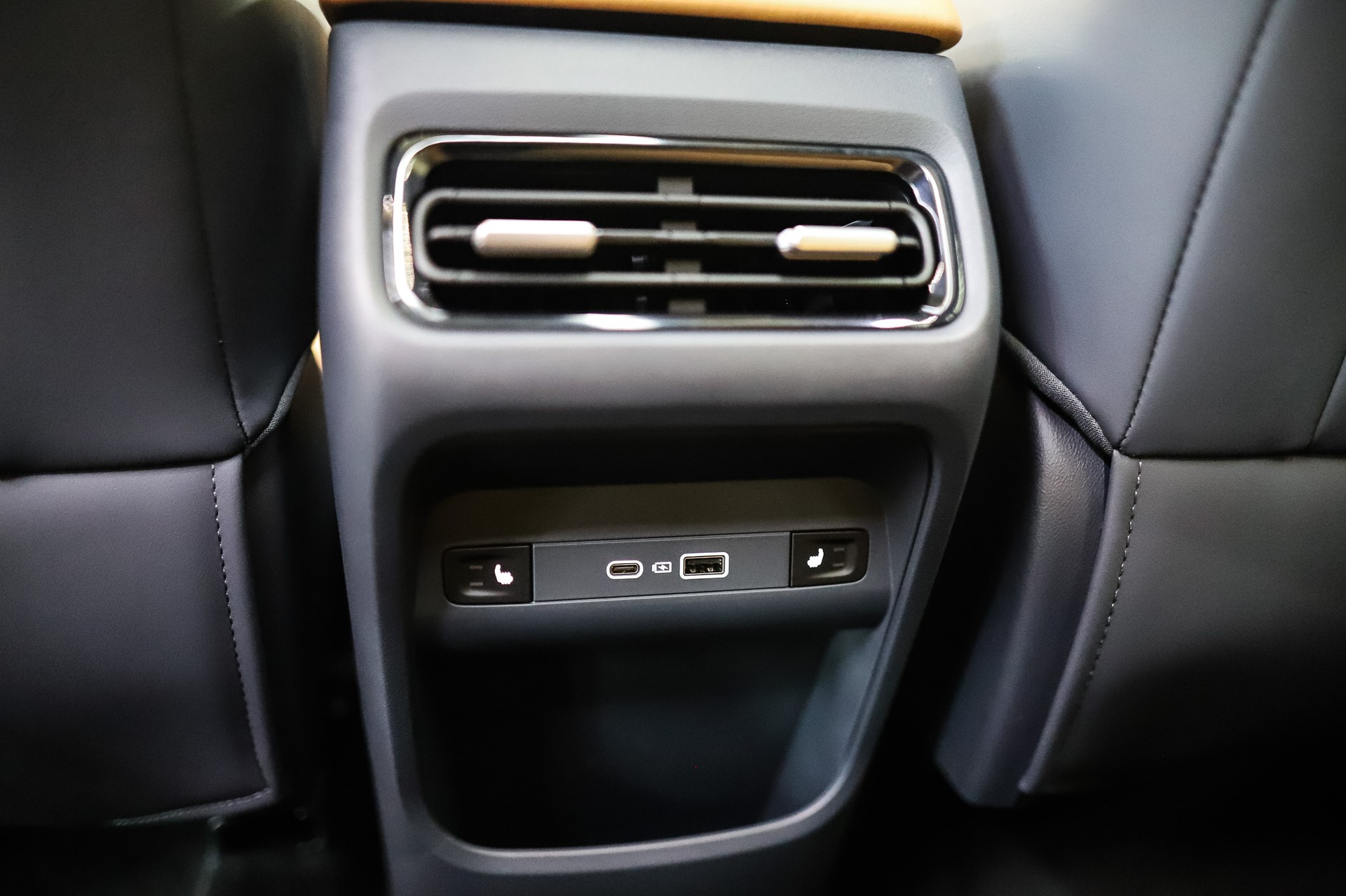 GEELY Starray EM-i MAX + PHEV *ALPIN WHITE*-image-15