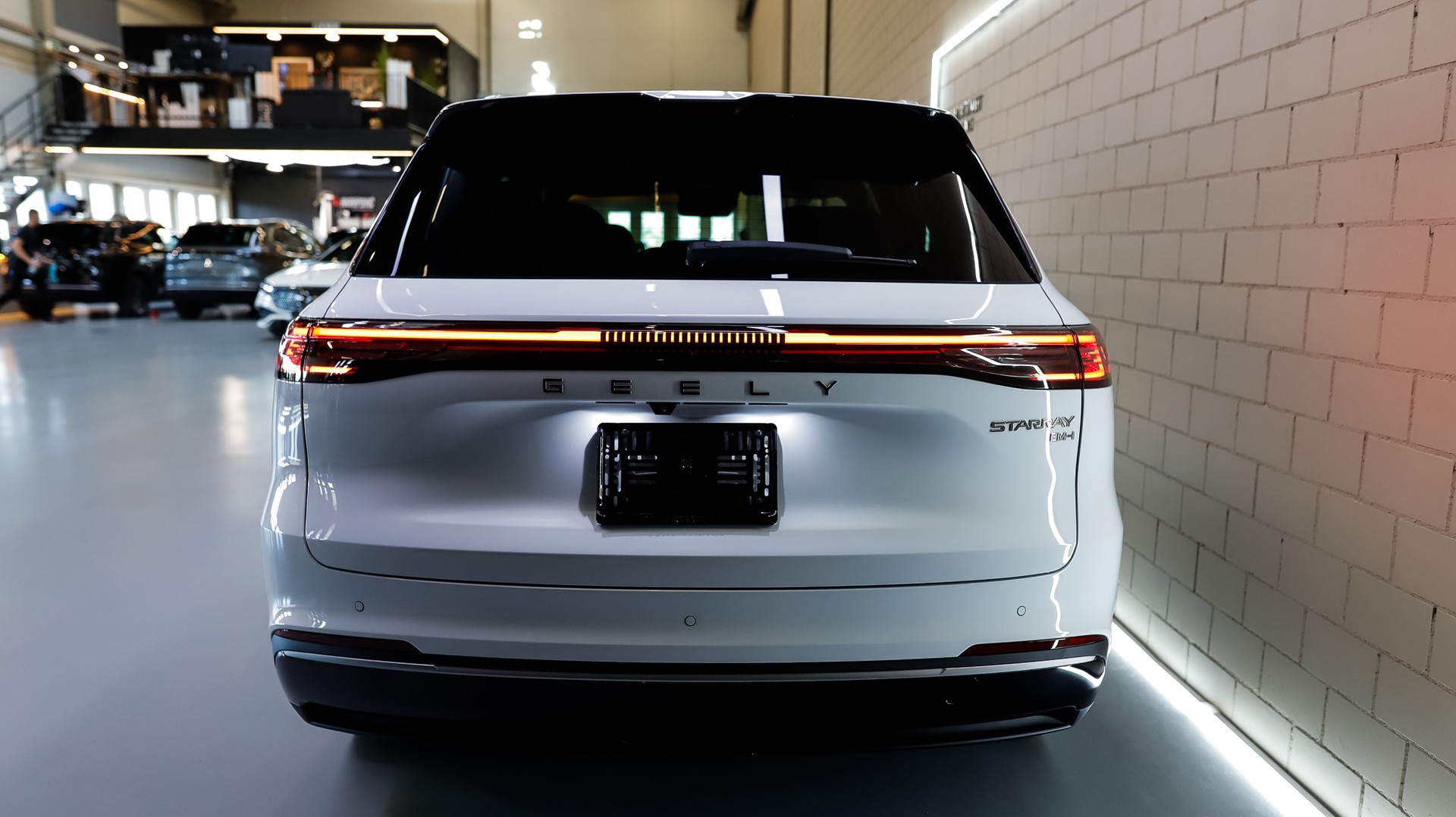 GEELY Starray EM-i MAX + PHEV *ALPIN WHITE*-image-4