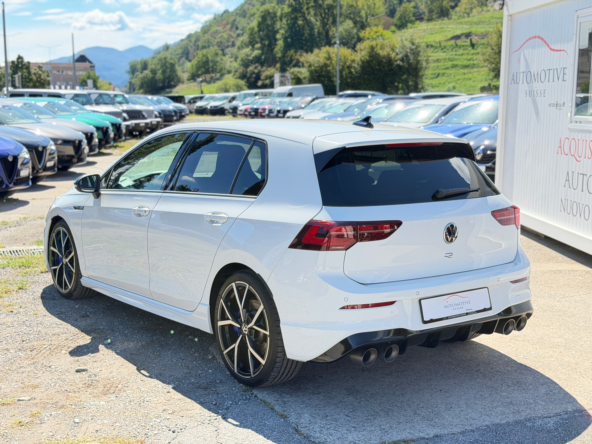 VW Golf 2.0 TSI R DSG 4Motion-image-6