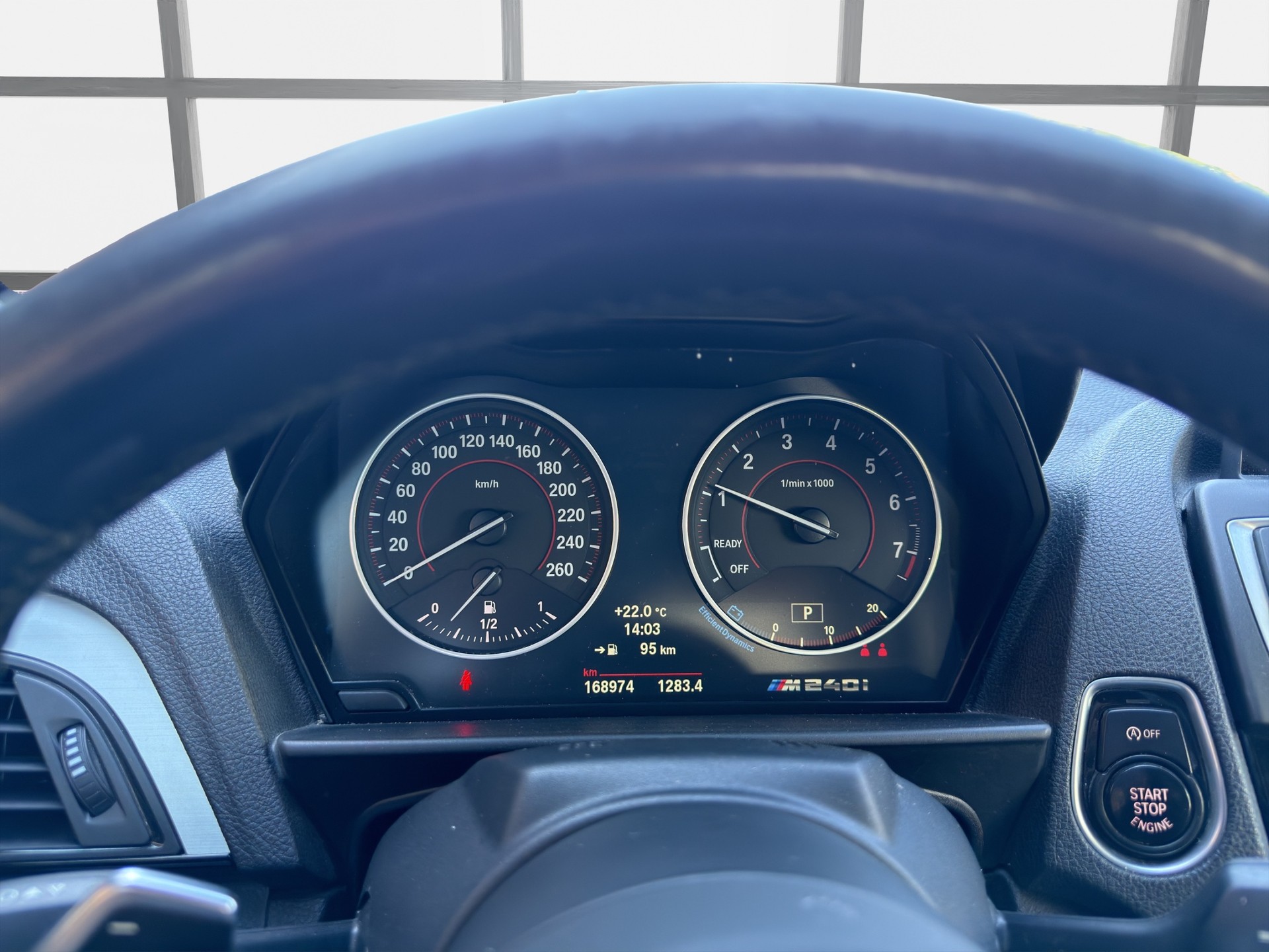 BMW M240i xDrive Steptronic-image-11