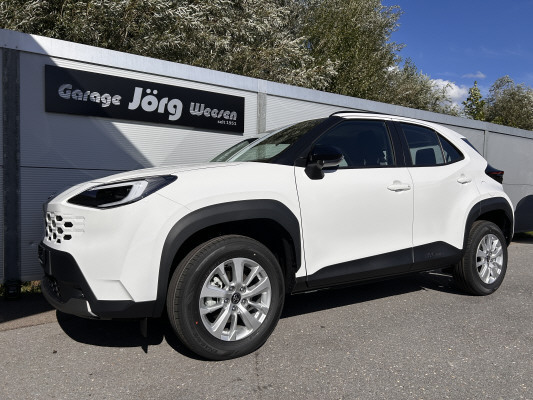 TOYOTA Yaris Cross 1.5 Comf. AWD-image-0