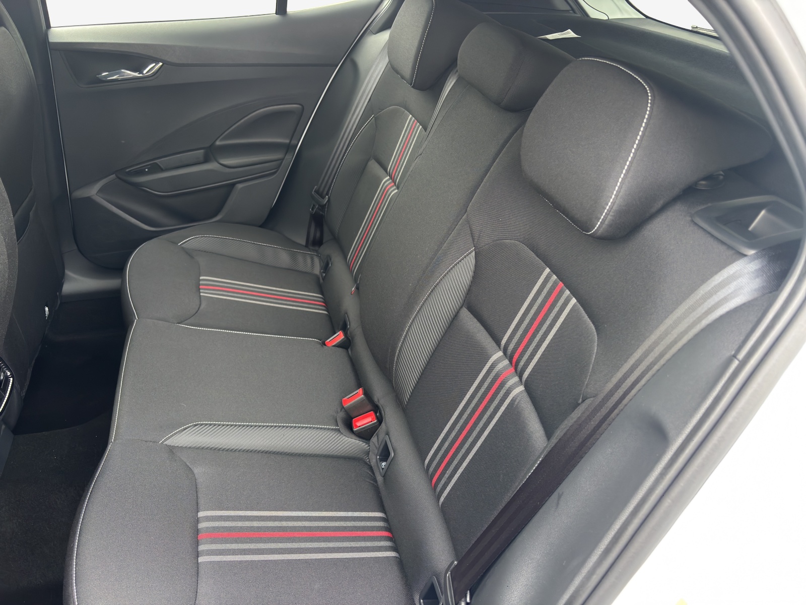 SKODA Fabia 1.5 TSI 130 DSG-image-11