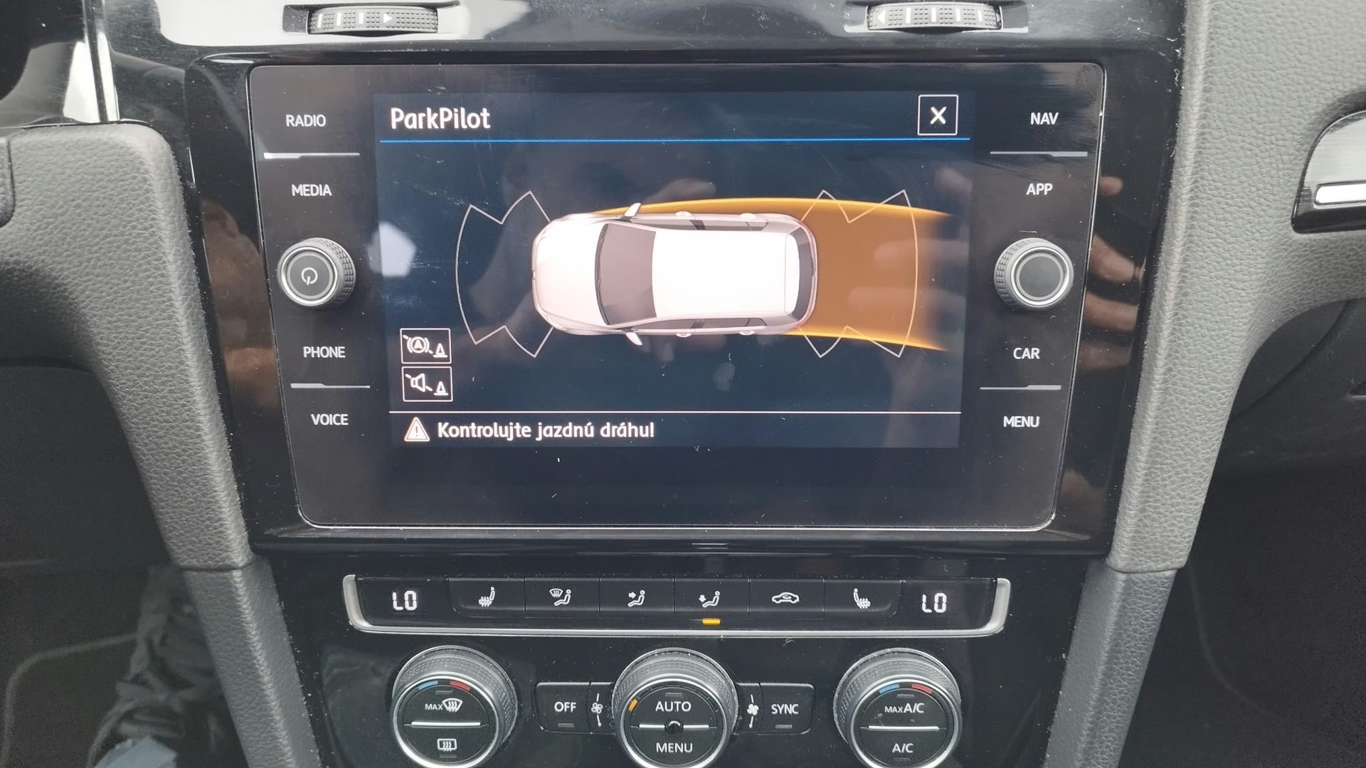 VW Golf 1.5 TSI Highline DSG-image-15