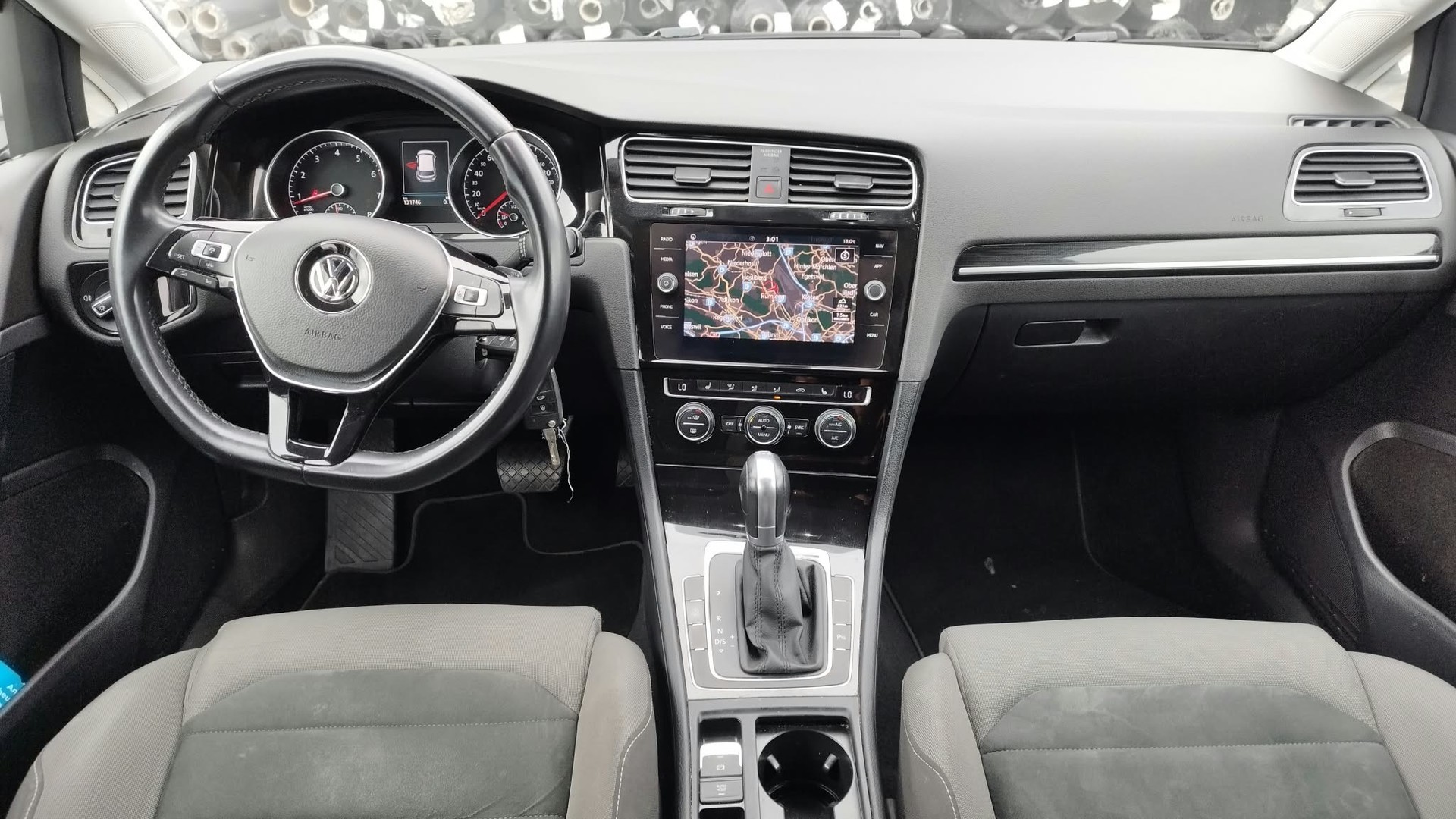 VW Golf 1.5 TSI Highline DSG-image-11