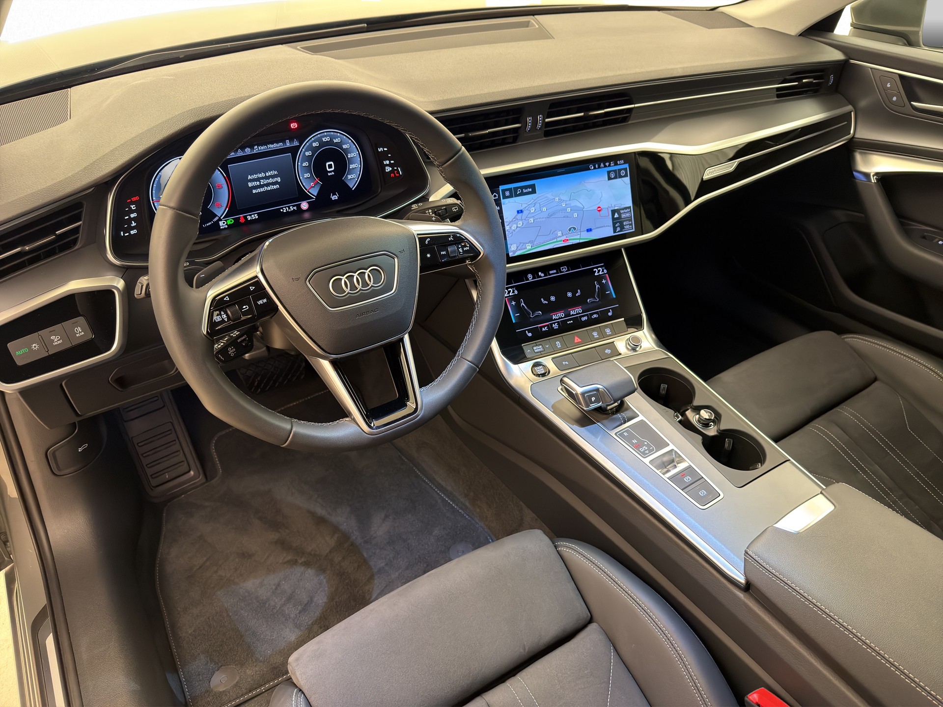 AUDI A6 Avant 2.0 TDI 35 Advanced S-Tronic-image-12