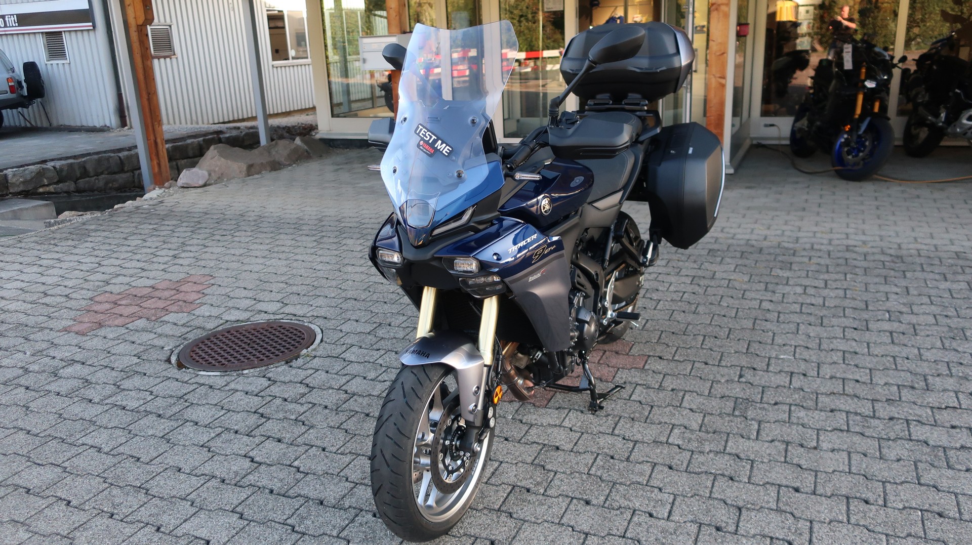 YAMAHA Tracer 9 GT+-showroom-element-2