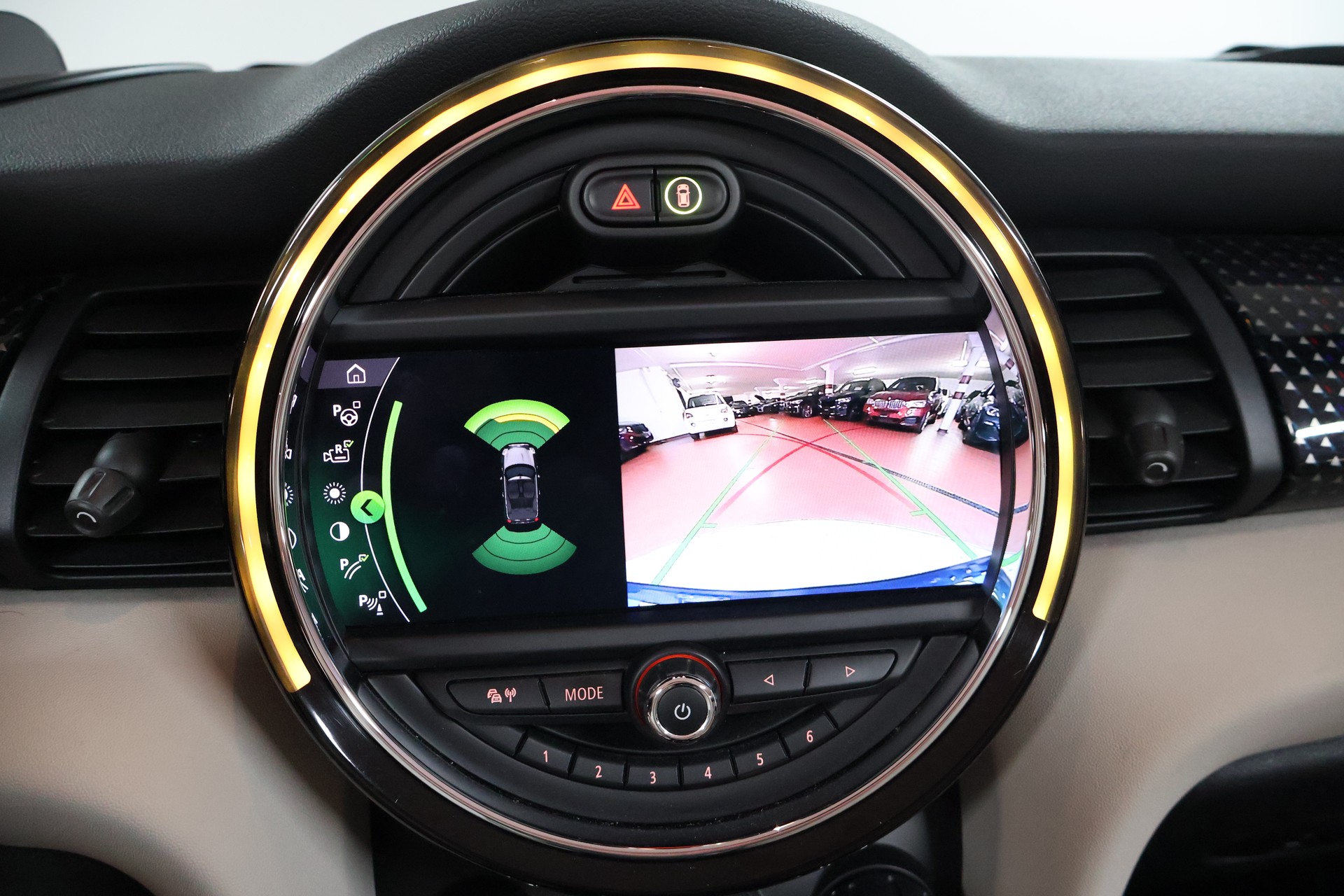 MINI Cooper S Cabriolet DKG Sidewalk Edition-image-11