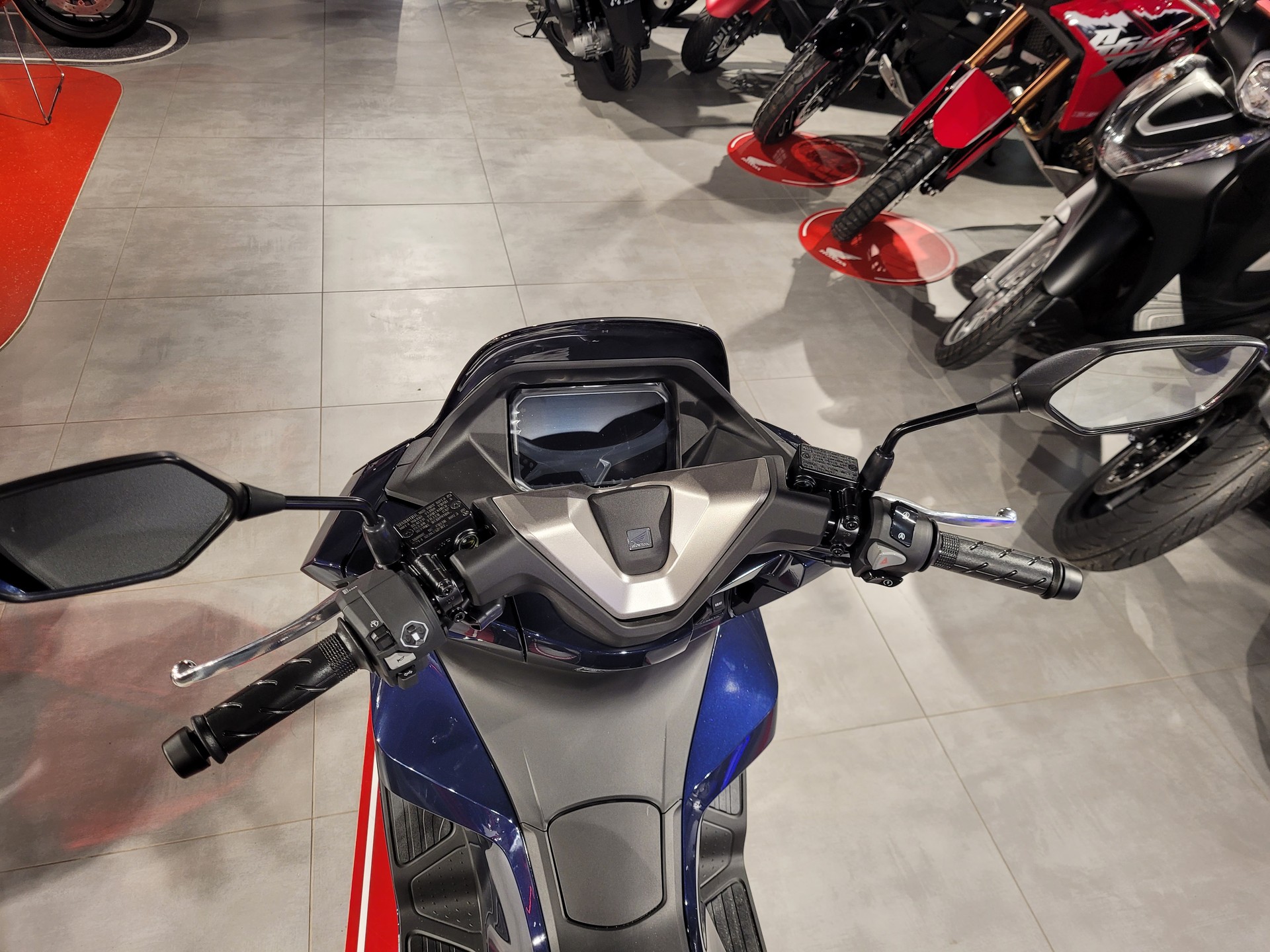 HONDA PCX 125 DX TFT. connectivity-image-5