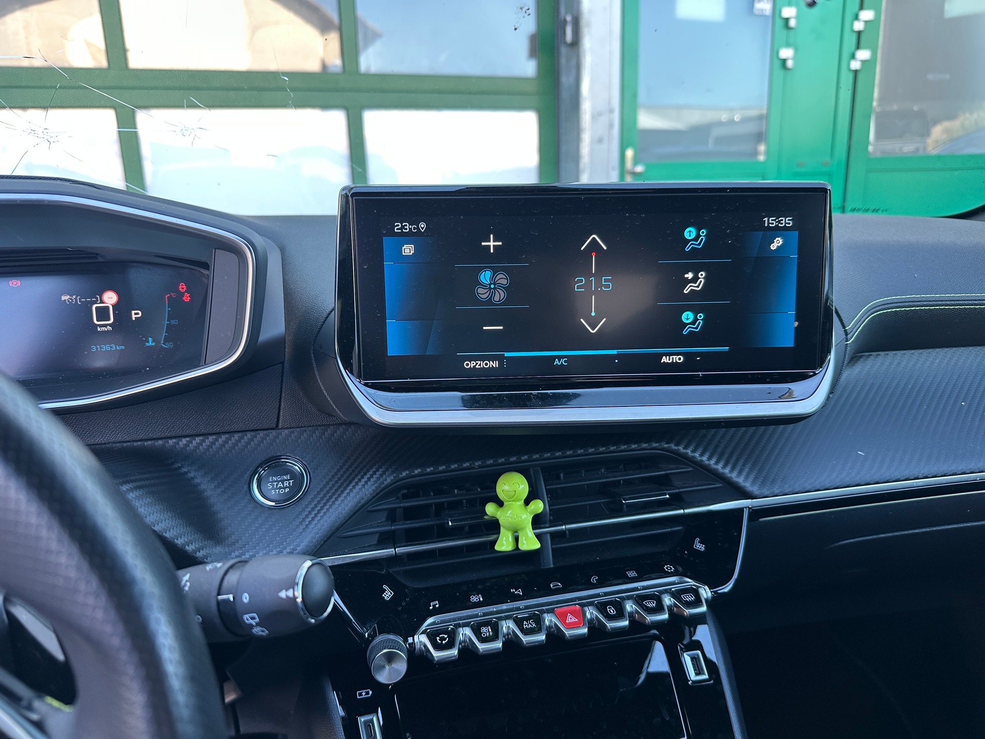 PEUGEOT 1.2 PureTech 130 GT-image-6