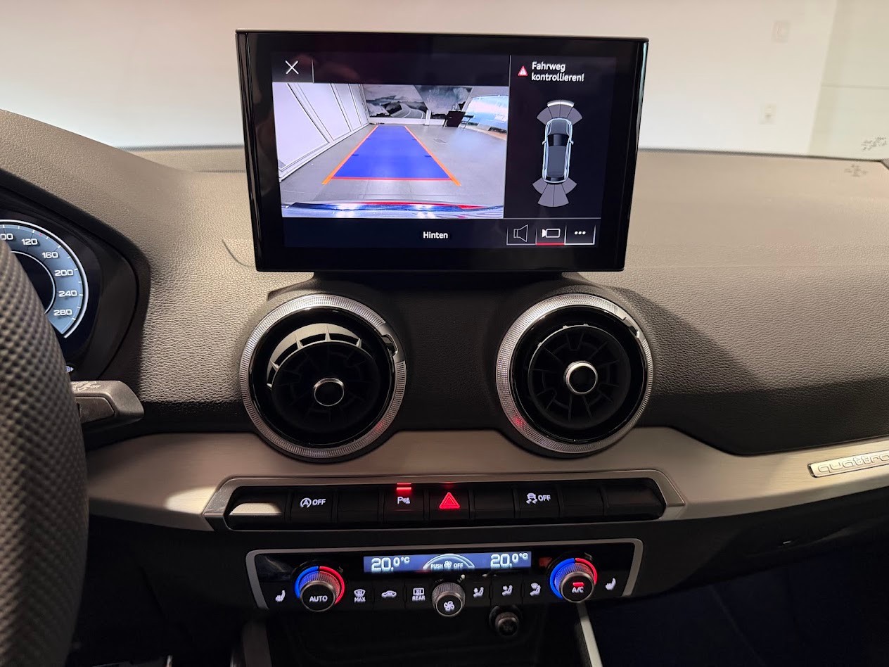 AUDI Q2 40 TFSI quattro S-tronic-image-8