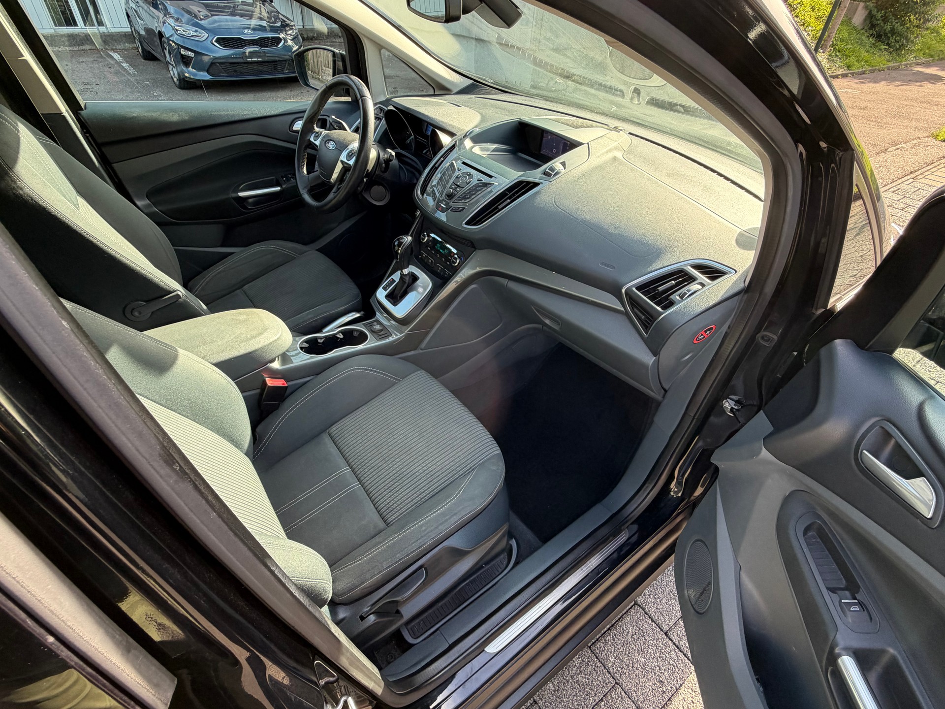 FORD Grand C-Max 2.0 TDCi Titanium PowerShift-image-9