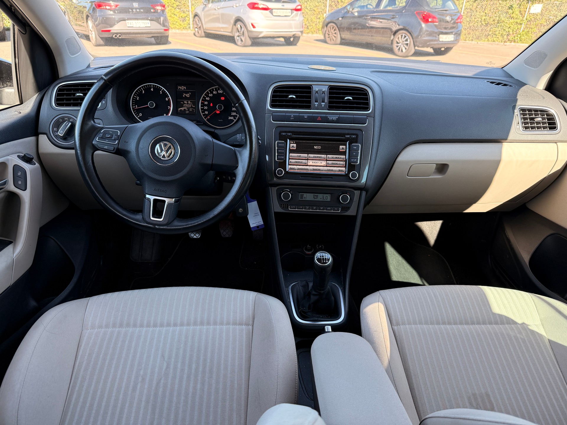 VW Polo 1.2 TSI Highline-image-11