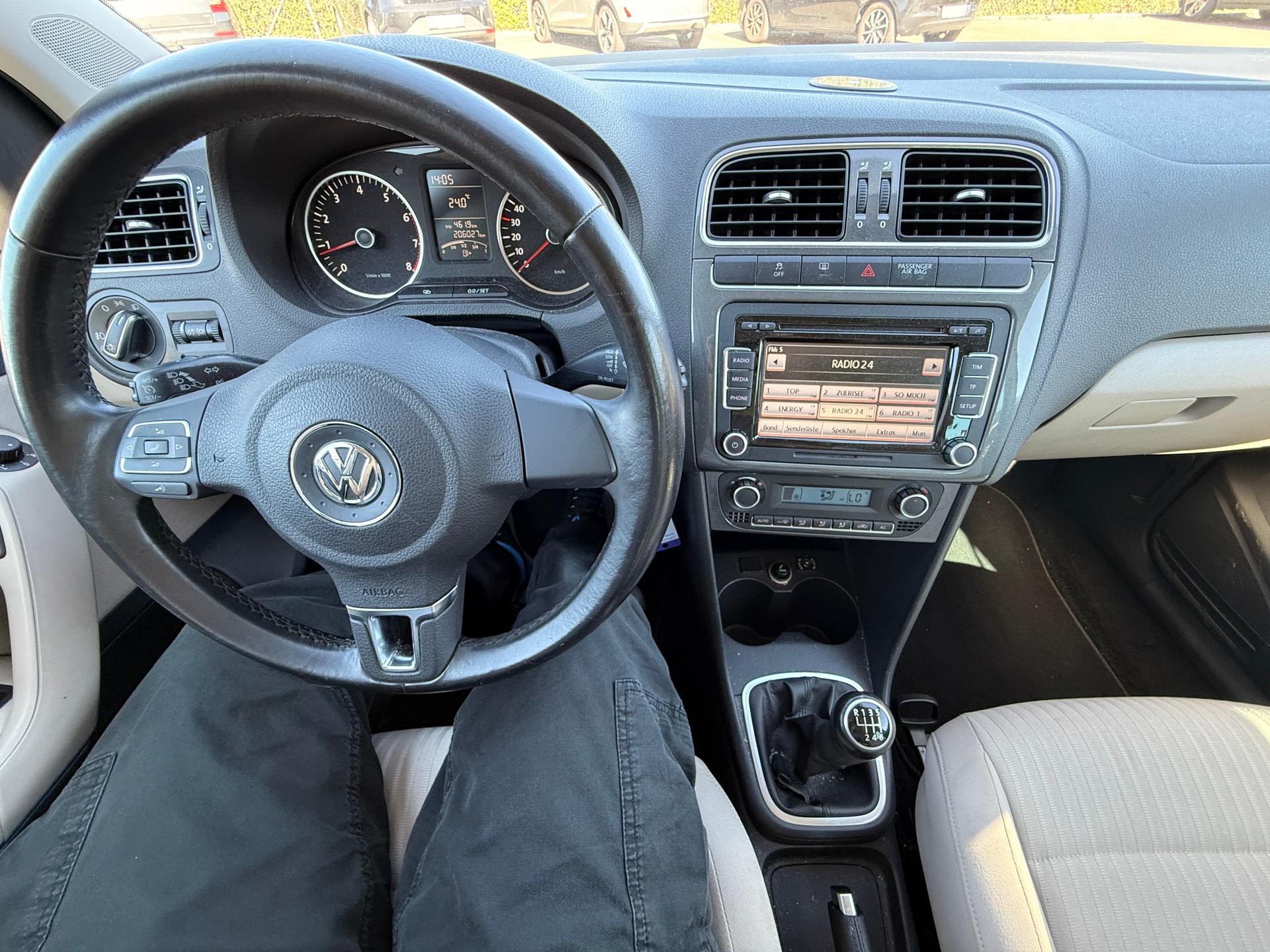 VW Polo 1.2 TSI Highline-image-13
